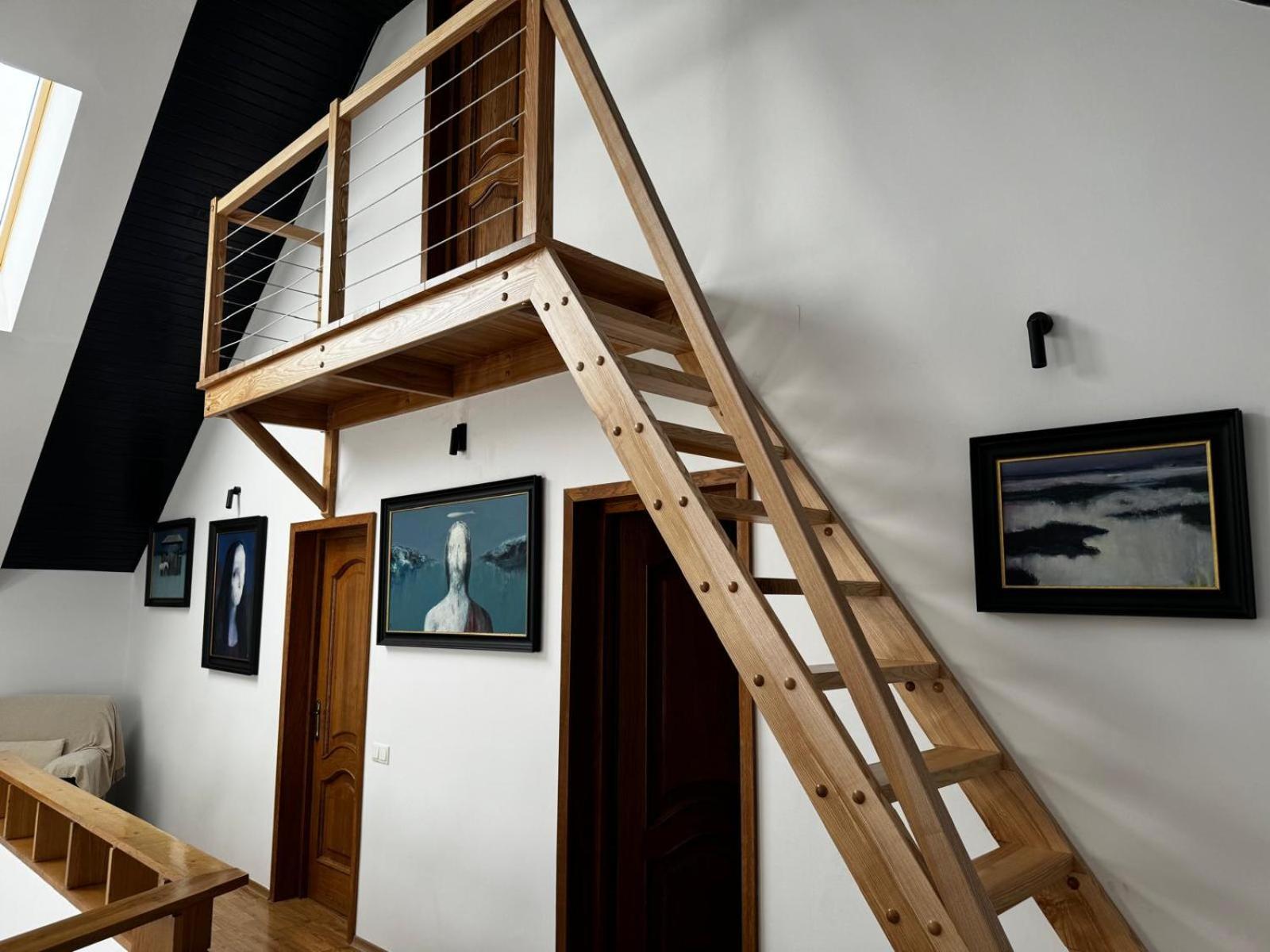 Villa Evie'S Tree House à Dragomirna Extérieur photo